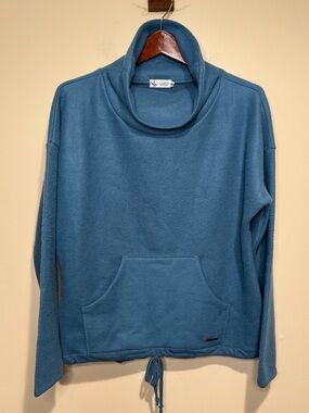 Carve Designs Rowayton Fleece Cowl Neck Kangaroo Pocket Sweater blue size small